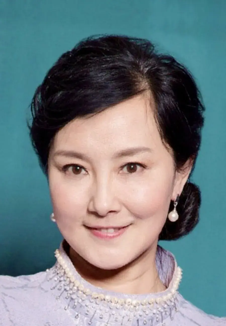 بیوگرافی Qin Yue