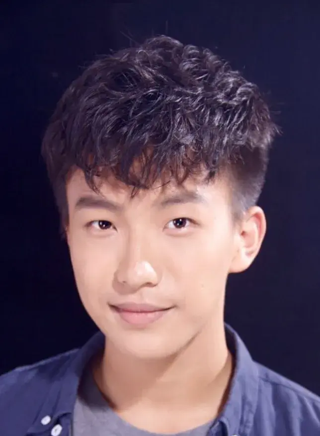 بیوگرافی Huang Jun Liang