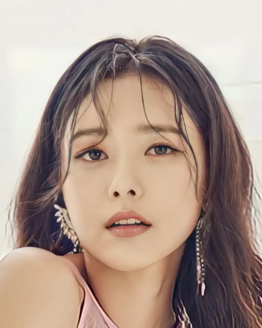 بیوگرافی Oh Ji Eun