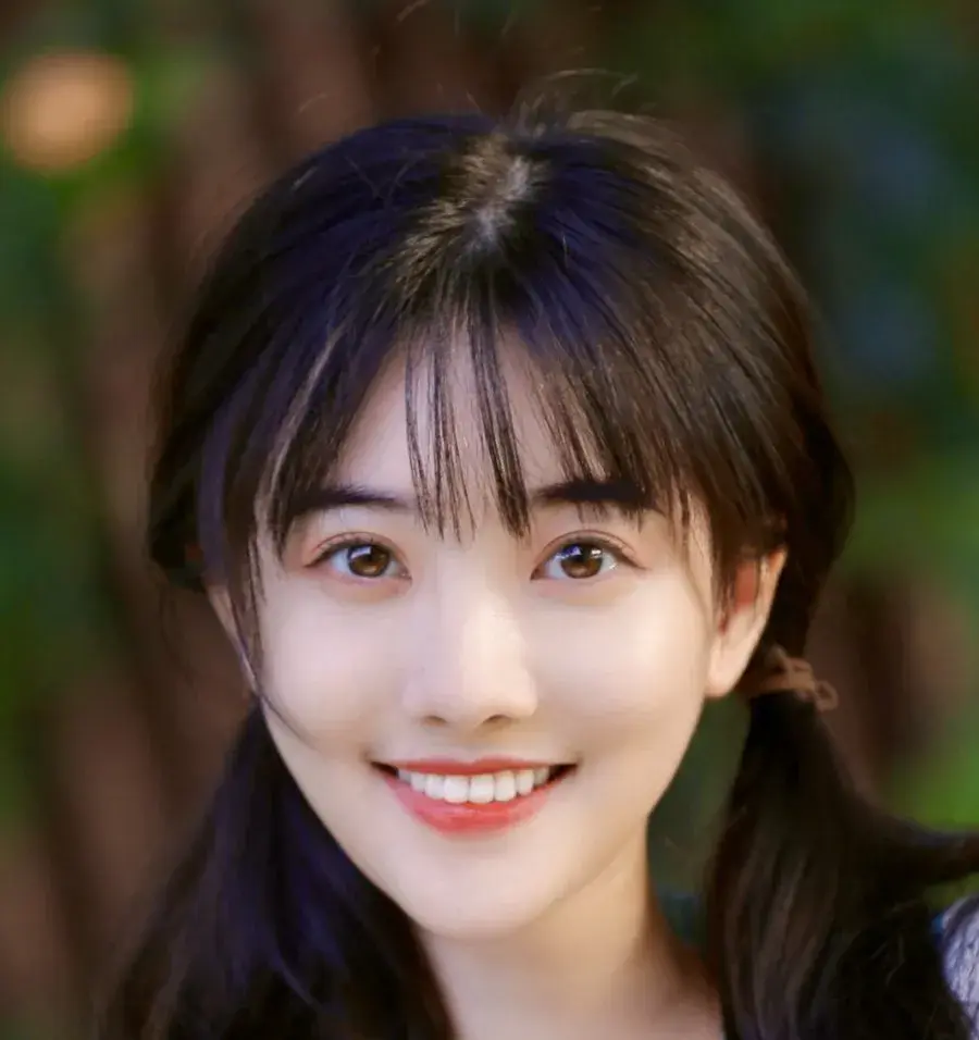 بیوگرافی Xin Yi Bai