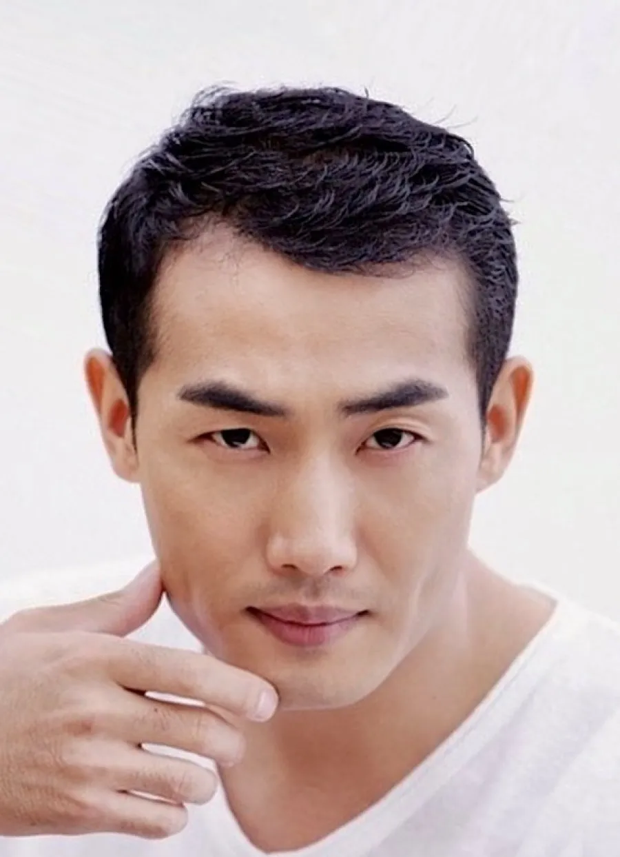 Ai Dong
