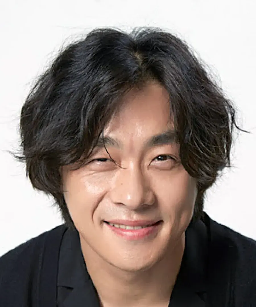 بیوگرافی Kim Young Sung