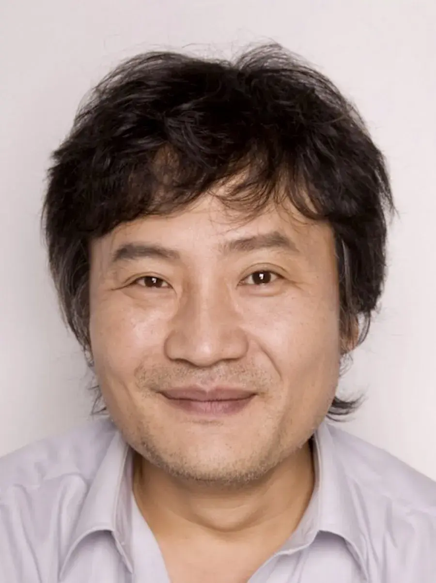 بیوگرافی Choi Hong Il