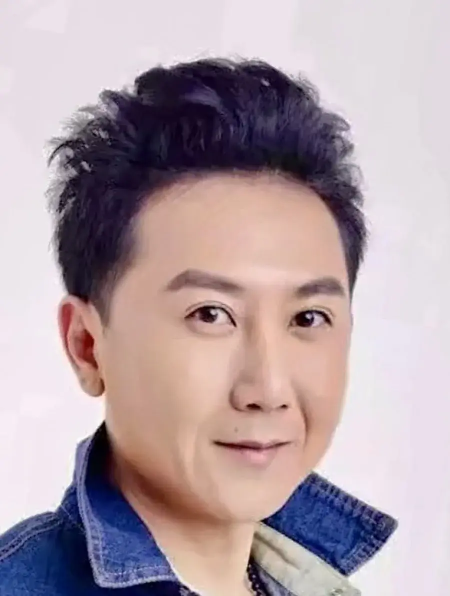 بیوگرافی Zhu Feng