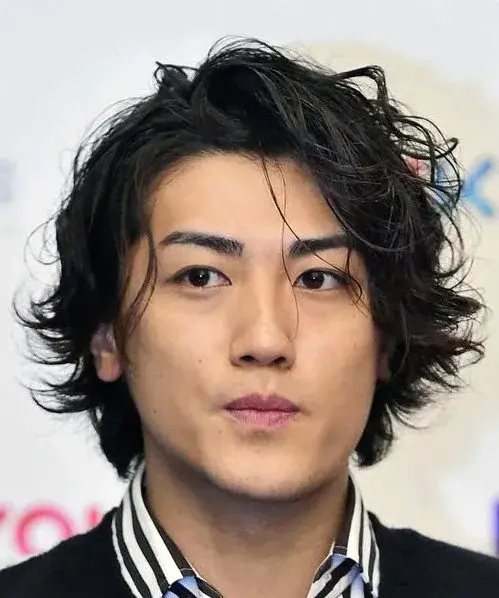 بیوگرافی Akanishi Jin