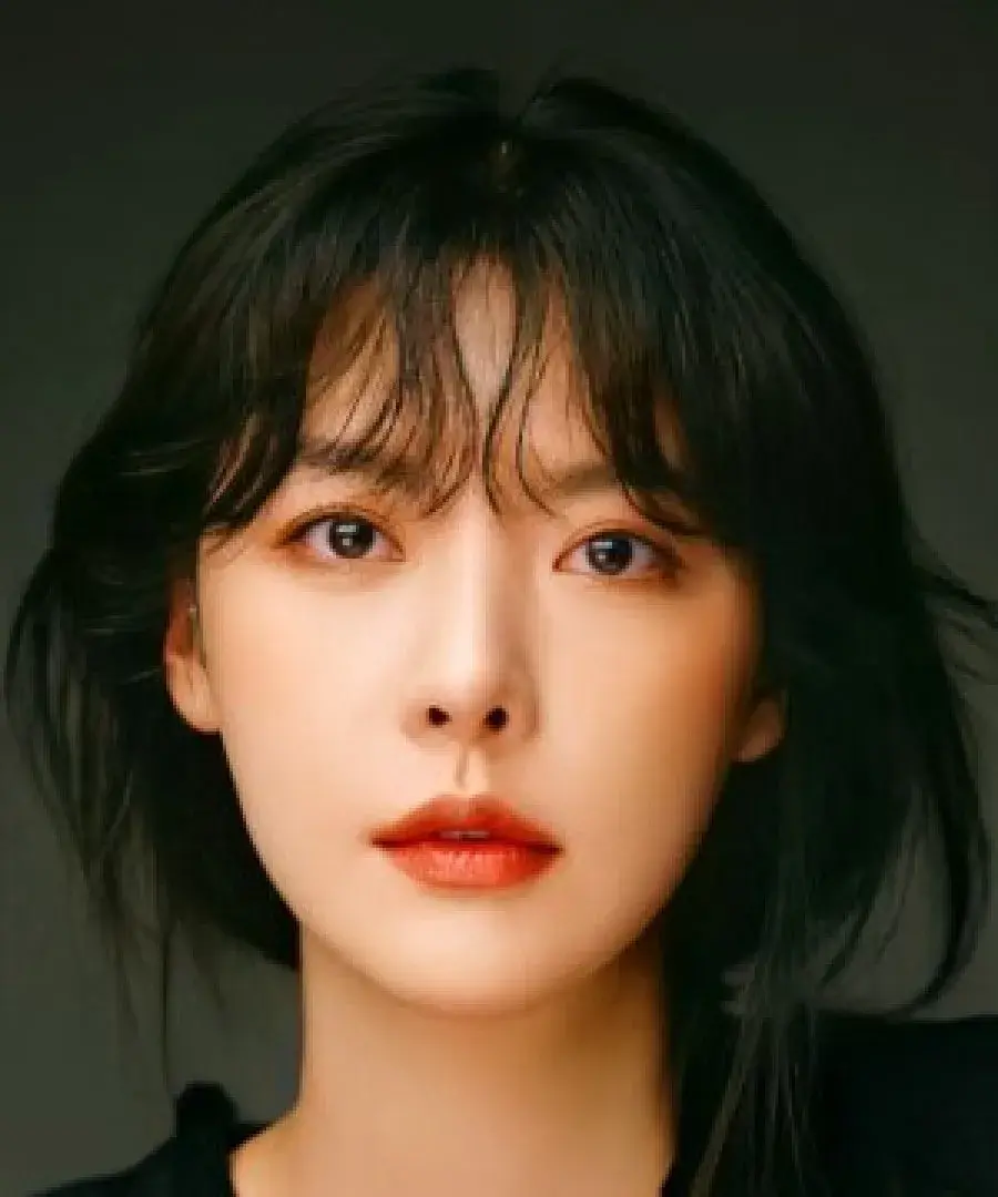 بیوگرافی Song Joo Hee