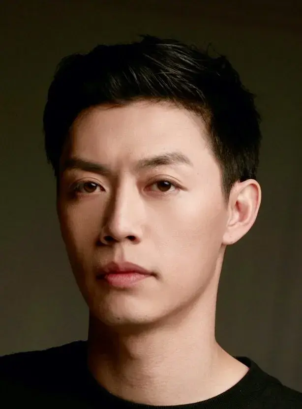بیوگرافی Zhang Wei Xun