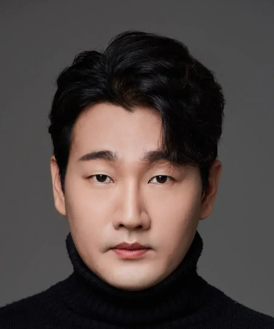 بیوگرافی Jung Jin Woo