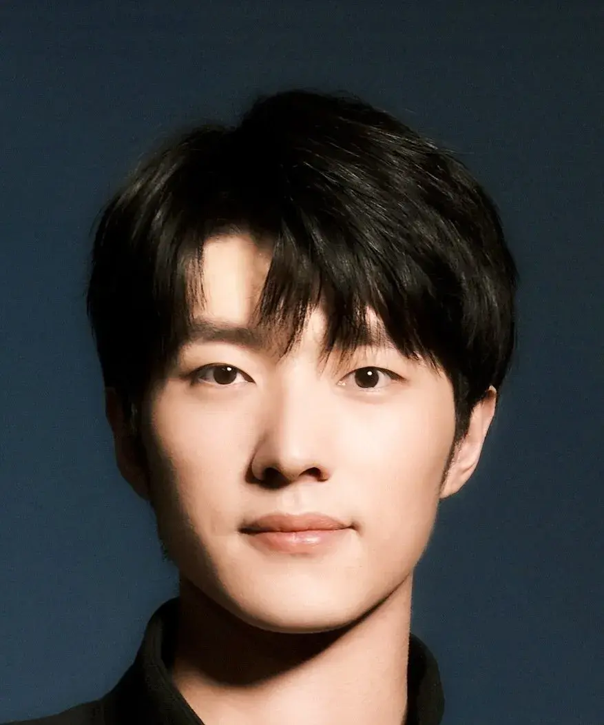 بیوگرافی Feng Xiang Kun