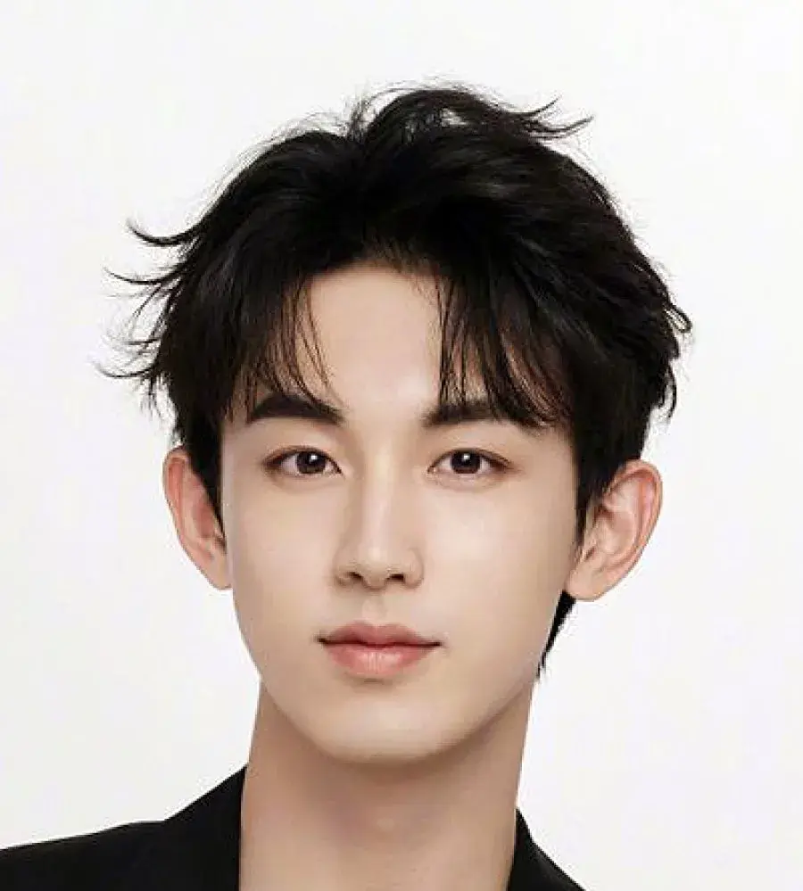 بیوگرافی Guo Jun Chen