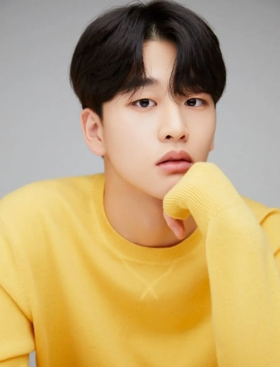 Kim Yoon Woo