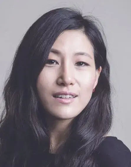 بیوگرافی Lee Lee Joo Young