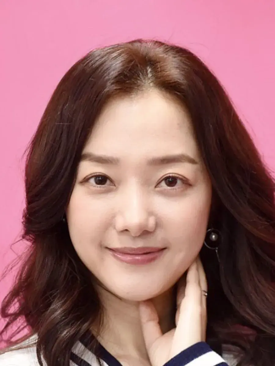 بیوگرافی Jung So Young