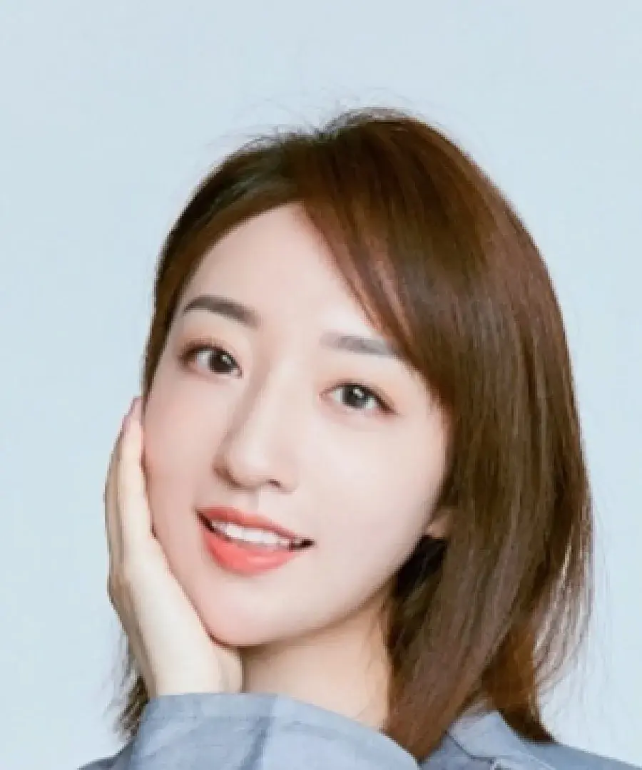بیوگرافی Wang Yi Xiao