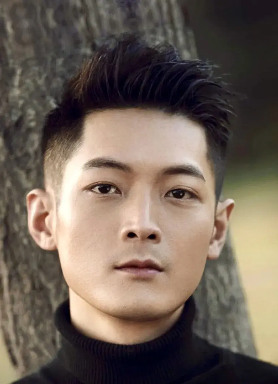 بیوگرافی Zheng Long