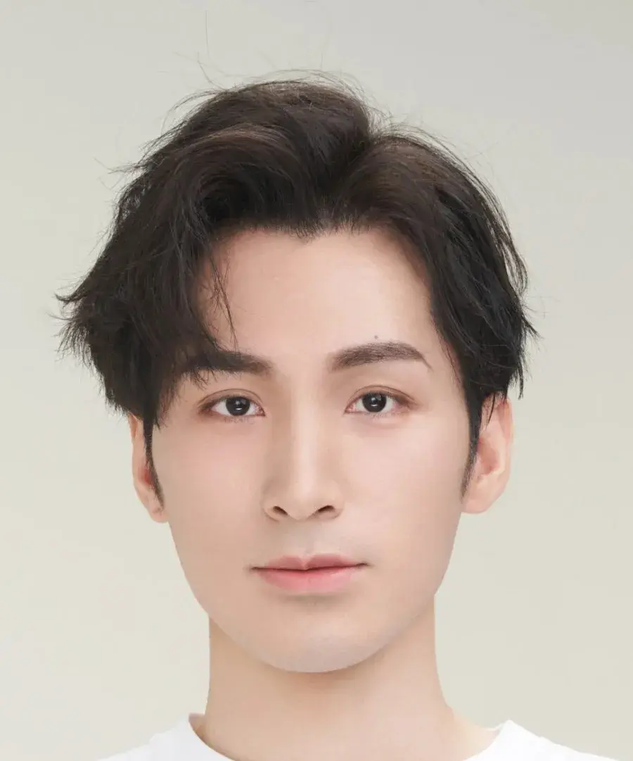 بیوگرافی Xie Xin Hua