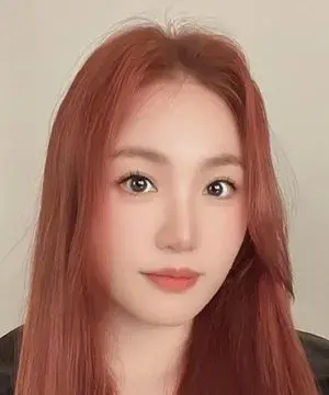 بیوگرافی Zhou Xiao