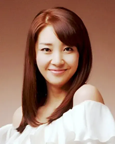 بیوگرافی Lee Ah Hyun