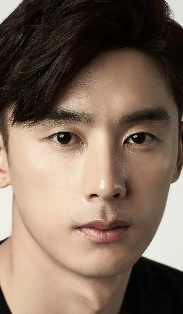 بیوگرافی Yeo Wook Hwan