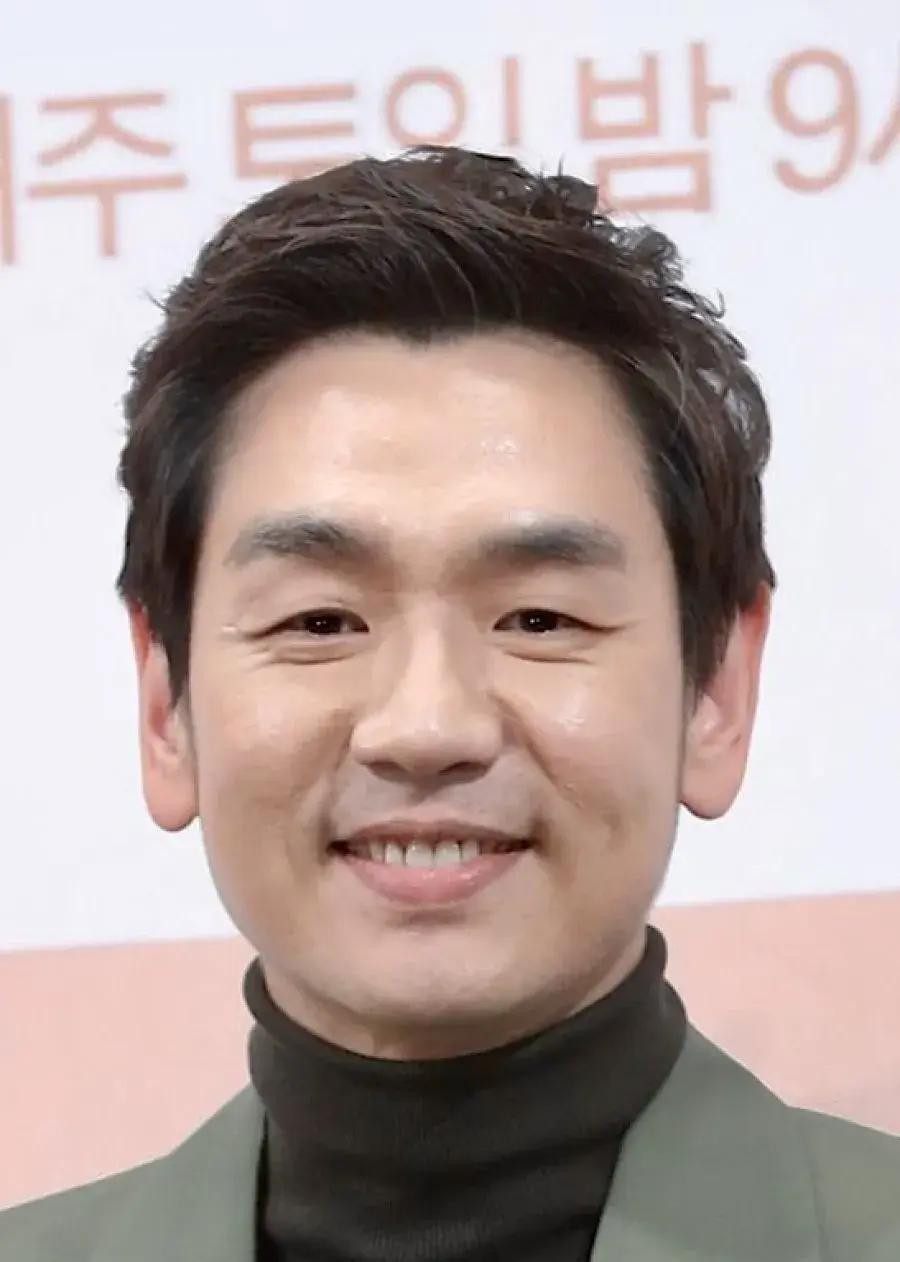 بیوگرافی Kim Tae Woo