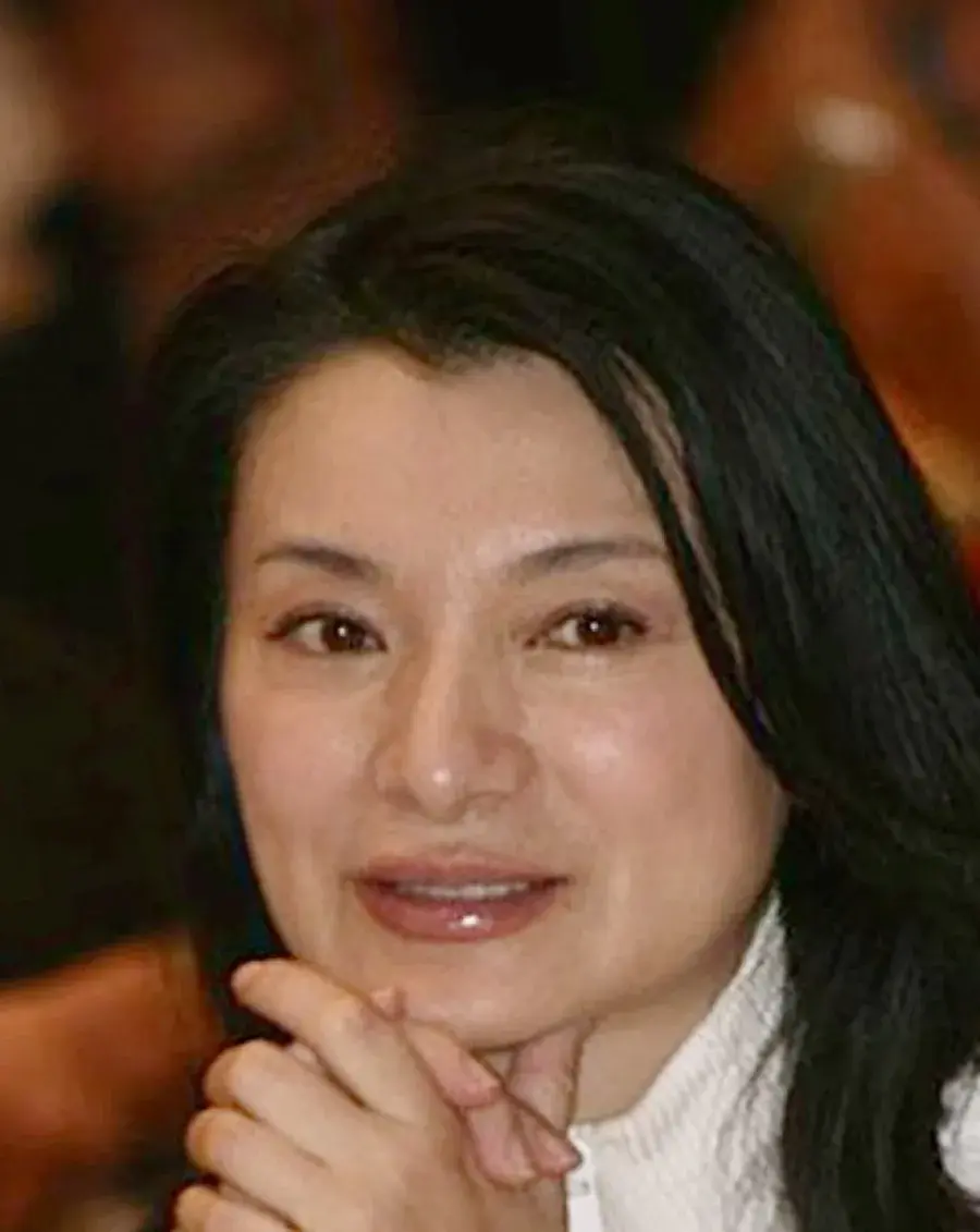 بیوگرافی Yan Qing Yu