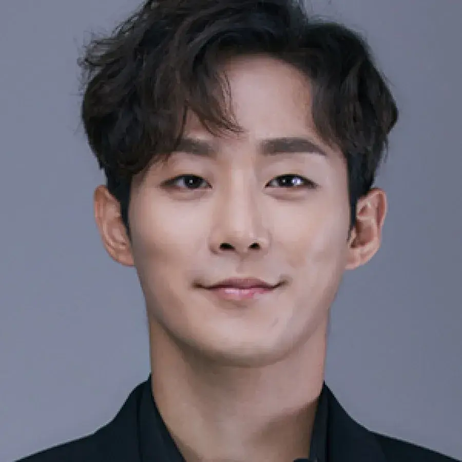 بیوگرافی Lee Choong Joo