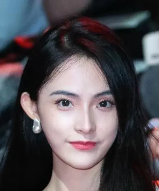 بیوگرافی Shen Zhi Yi