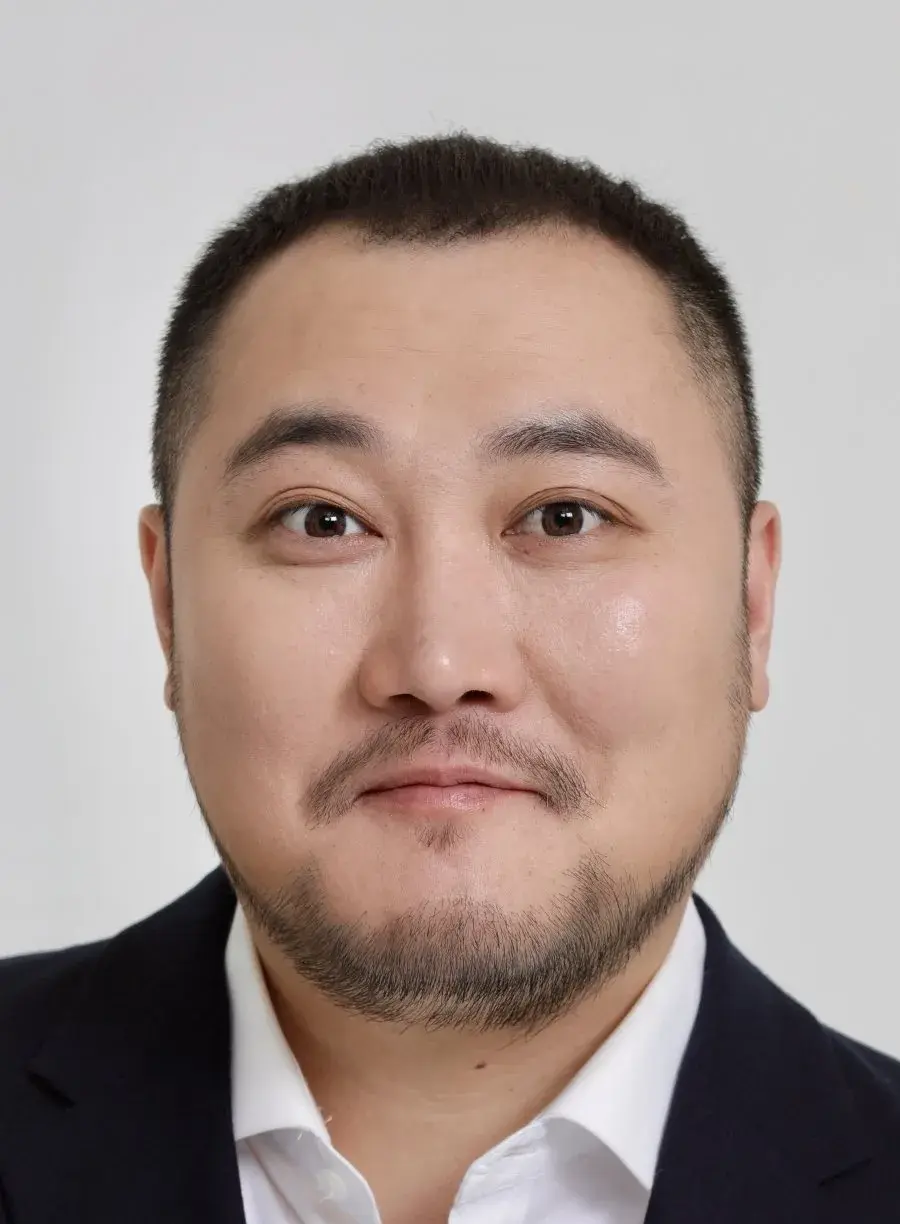 بیوگرافی Yoo Sang Hoon