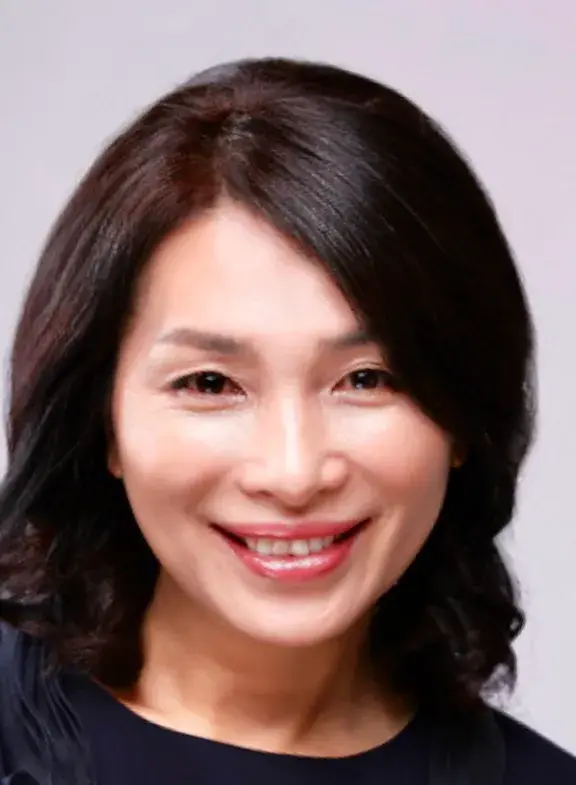 بیوگرافی Park Sook Myung