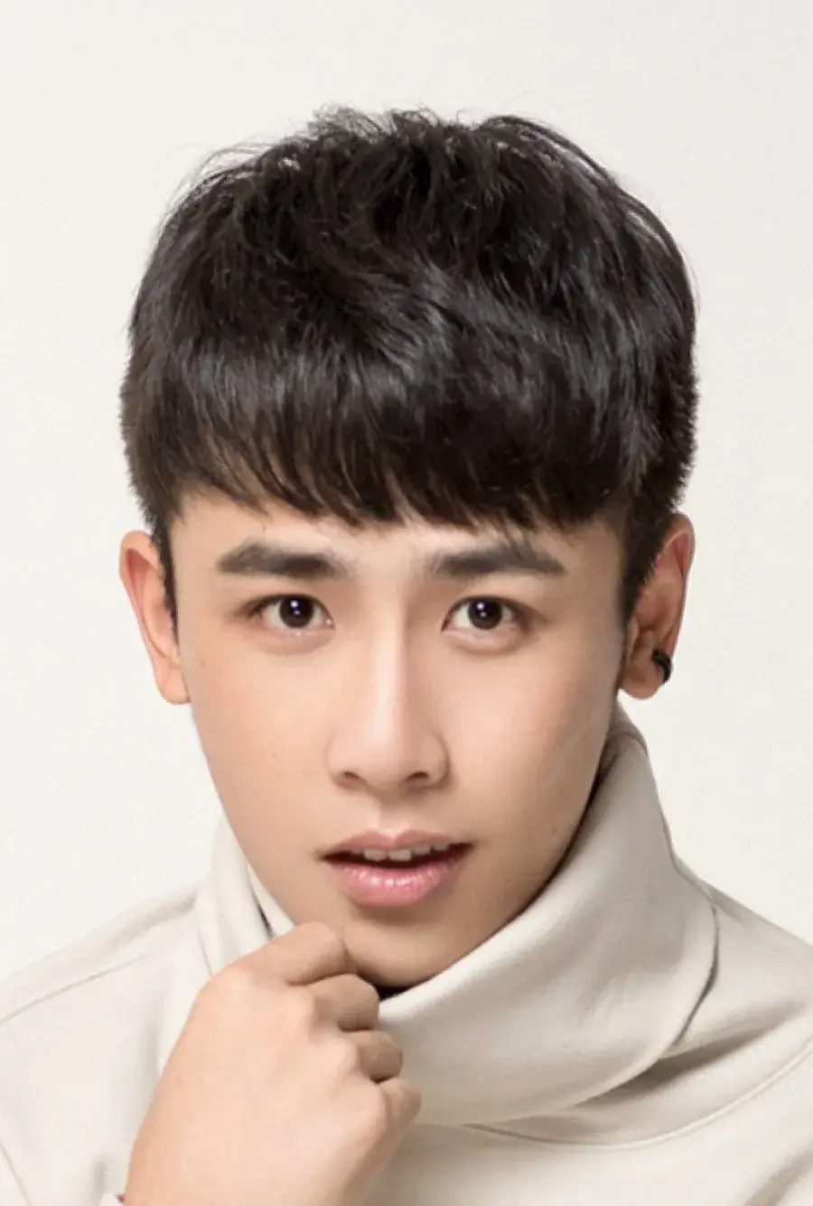 بیوگرافی Fei Li Qi