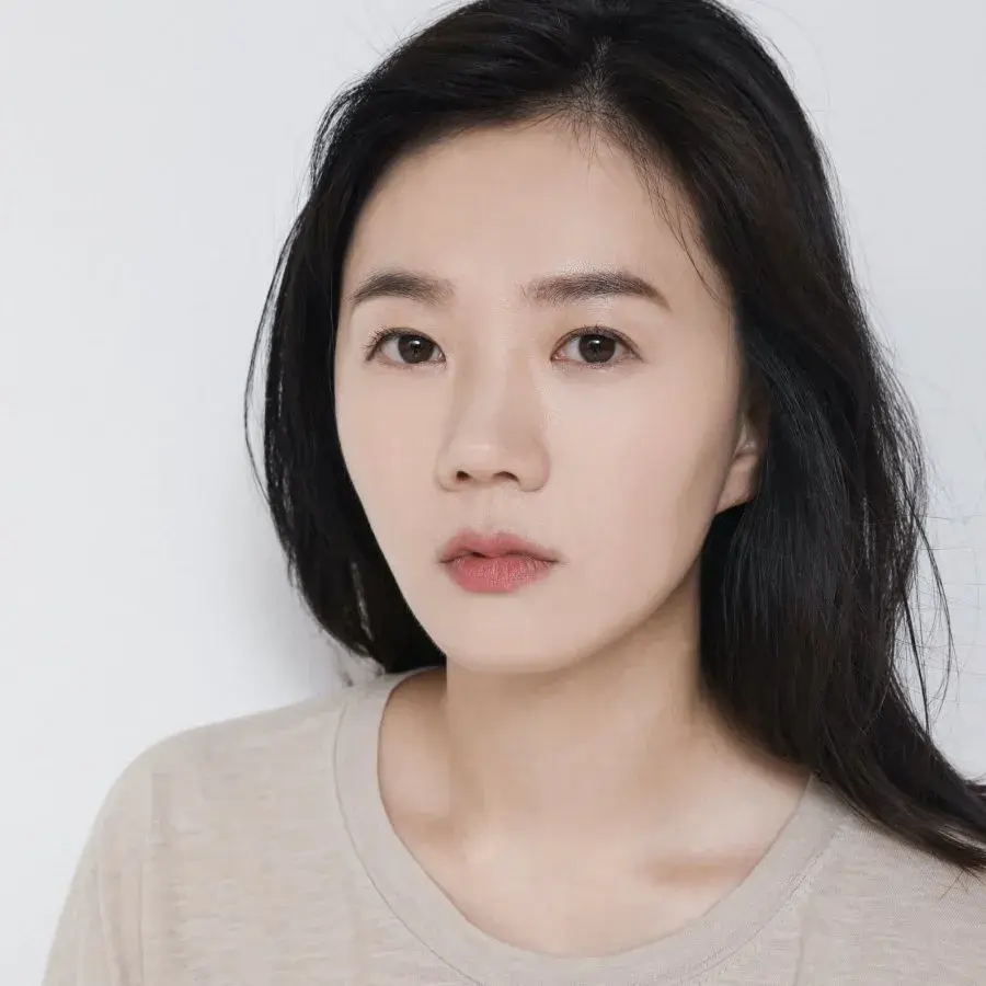 بیوگرافی Lee Myung Ha