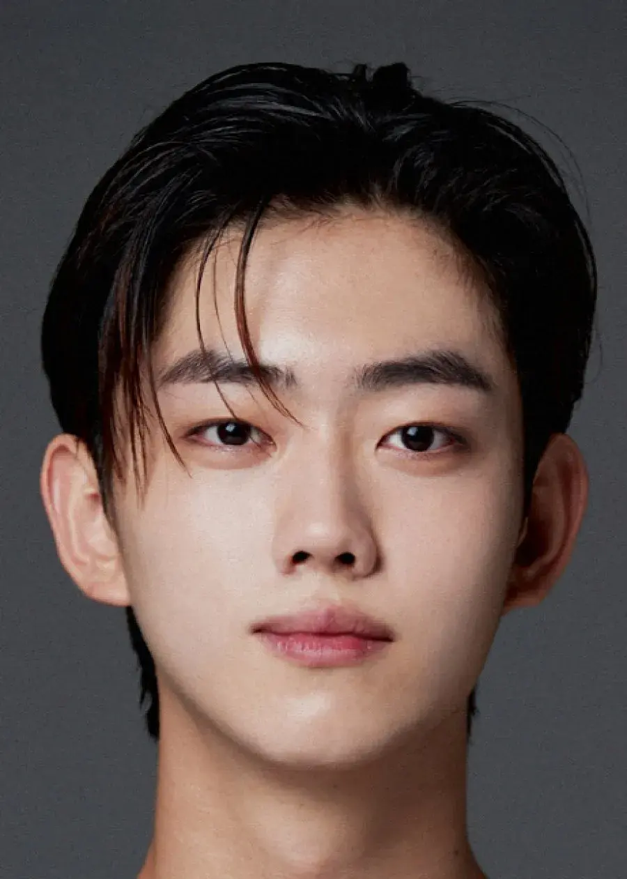 بیوگرافی Hong Tae Ui