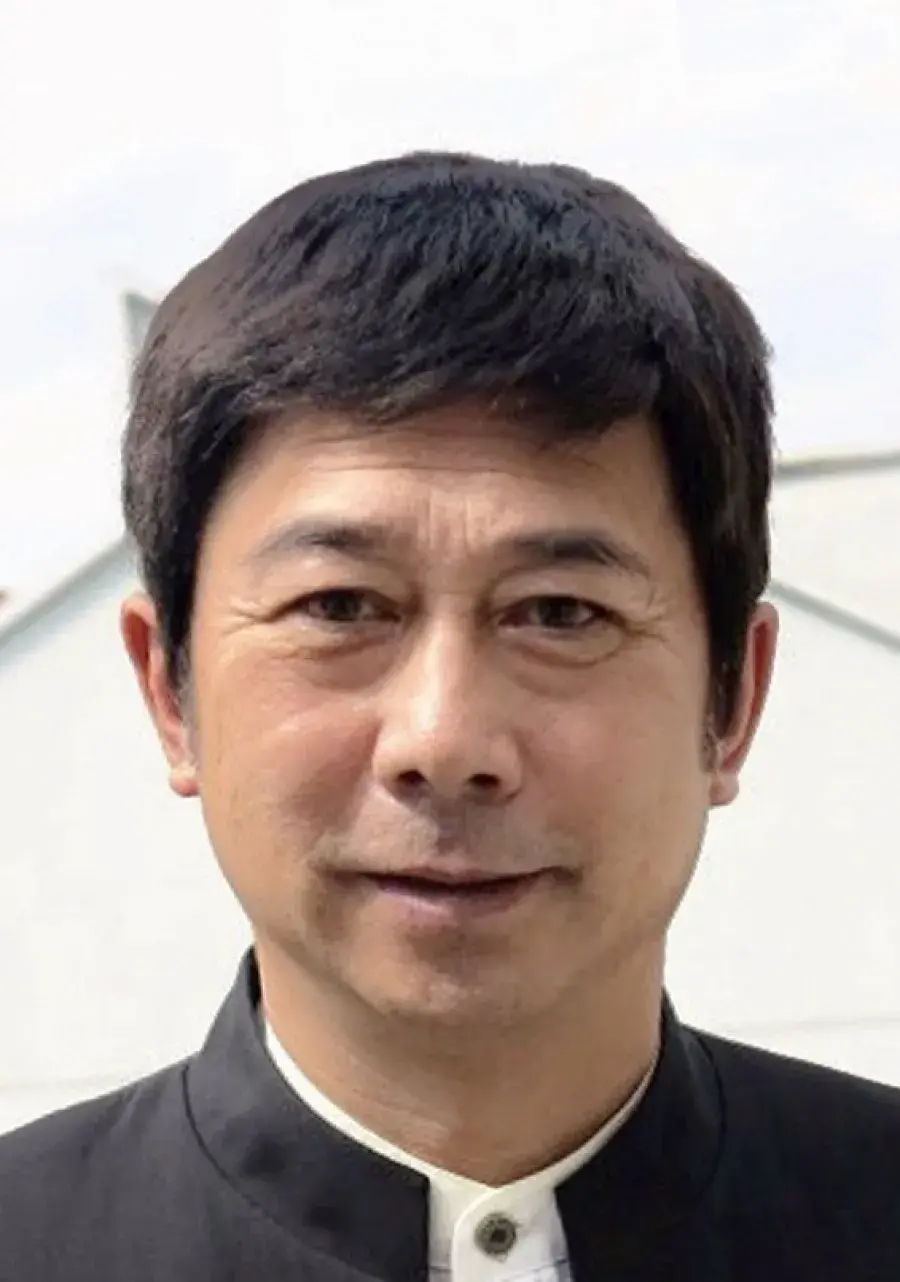 بیوگرافی Gong Fang Min