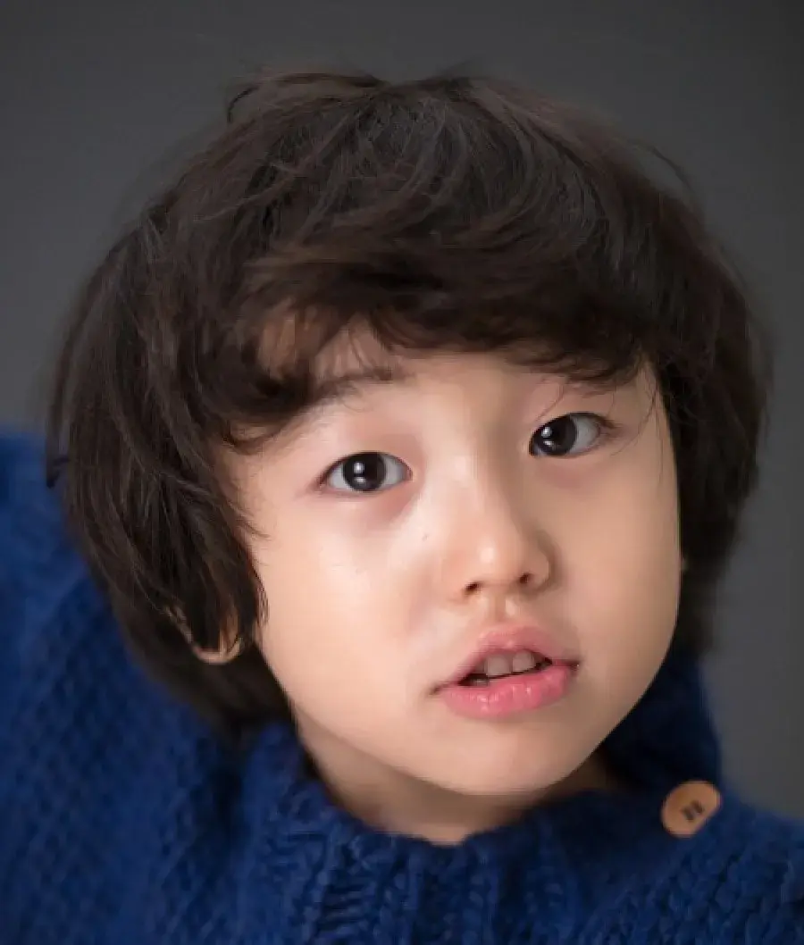 بیوگرافی Kim Hyun Woo