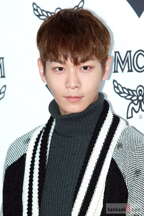 بیوگرافی Lee Chul Woo