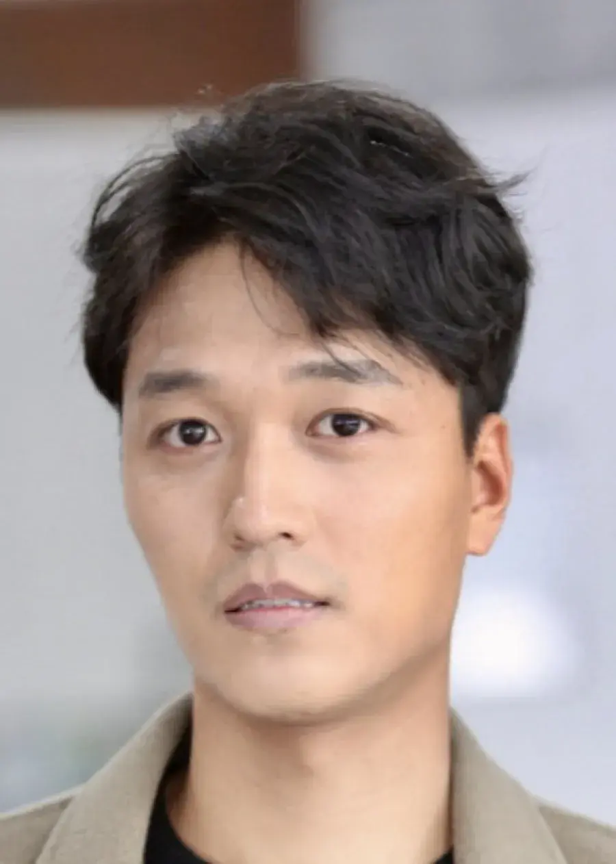 بیوگرافی Kim Bang Won