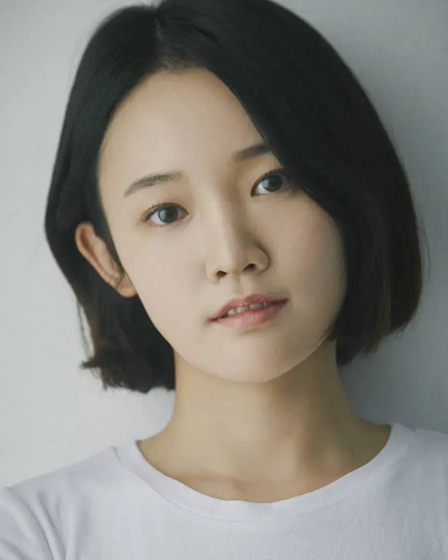 بیوگرافی Kwon Min Ji