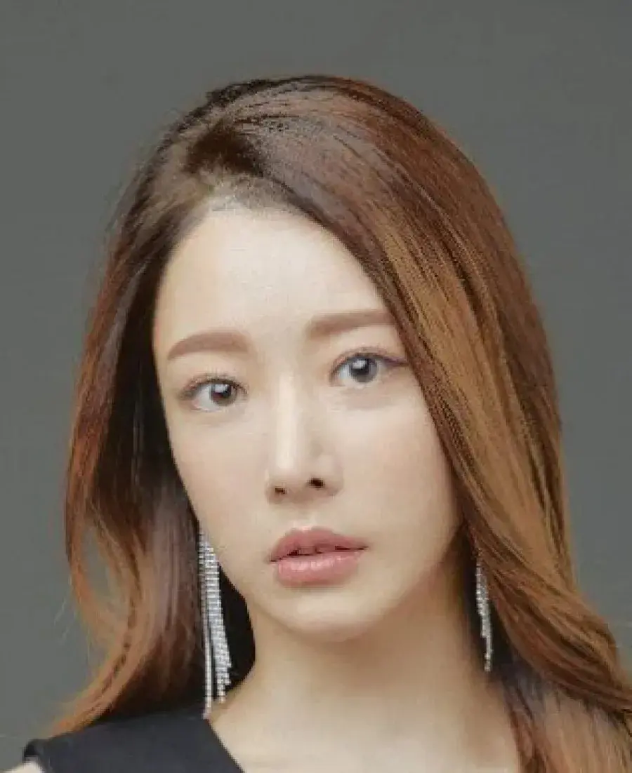 بیوگرافی Moon Seo Yeon
