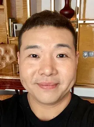 بیوگرافی Feng Li