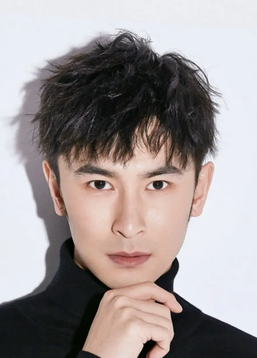 بیوگرافی Li Yi Ning