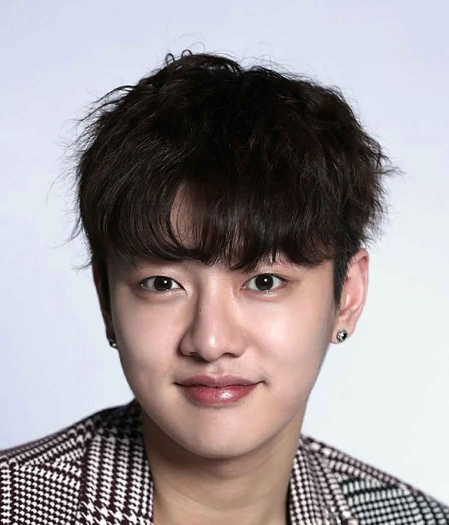 Shin  Won Ho