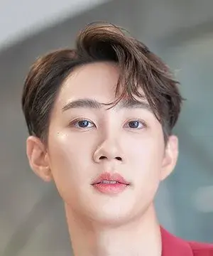بیوگرافی Kongyingyong﻿ Chonlathorn