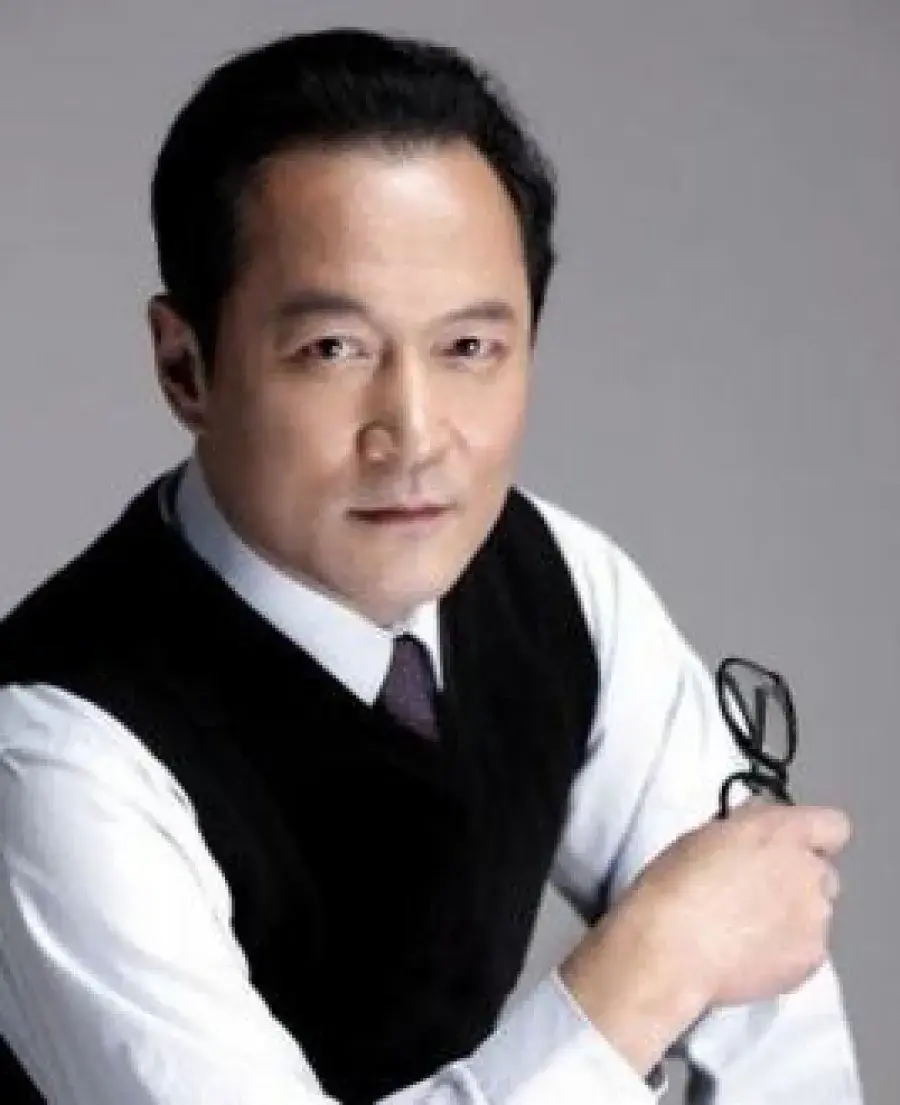بیوگرافی Wang Xin Min