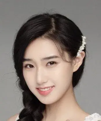 بیوگرافی Yang Xiao Ting