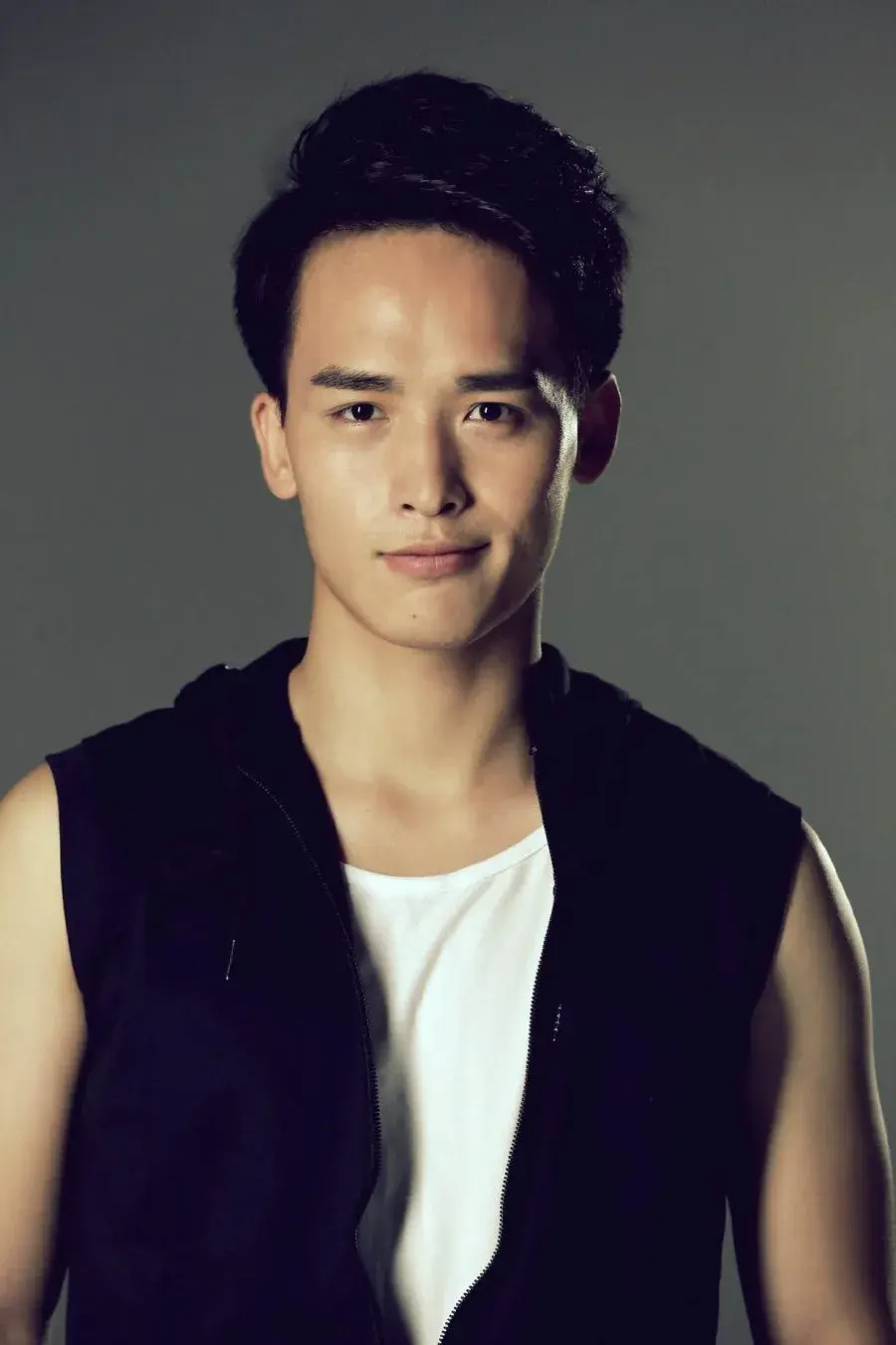 بیوگرافی Yang Ming Yong