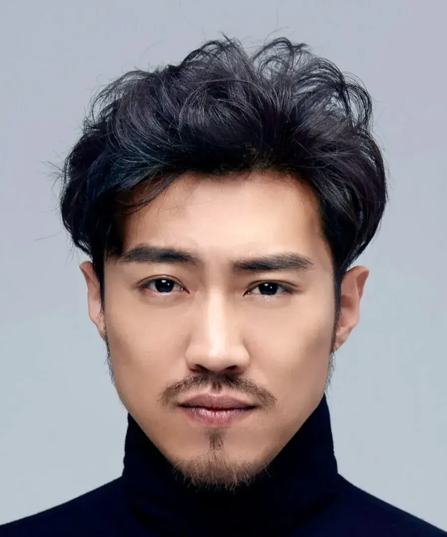 بیوگرافی Li Zhi Yong