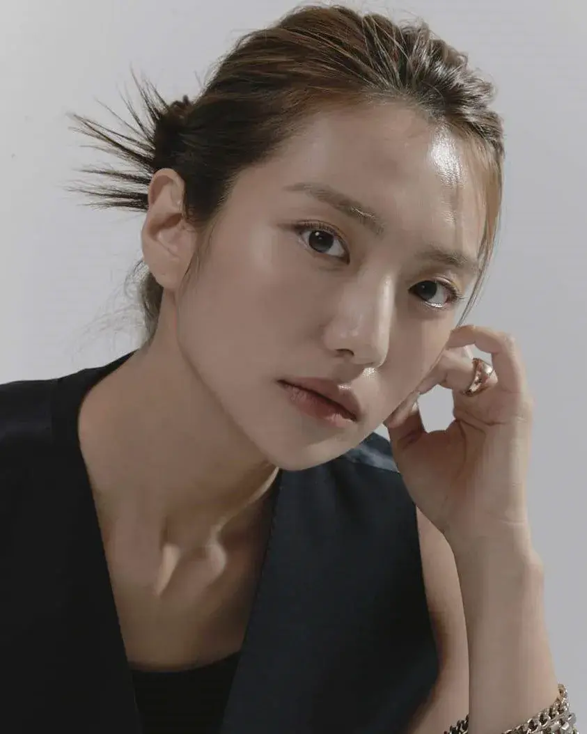 بیوگرافی  Yeom Han Sol