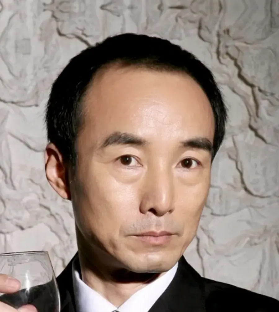 بیوگرافی Shi Jing Ming