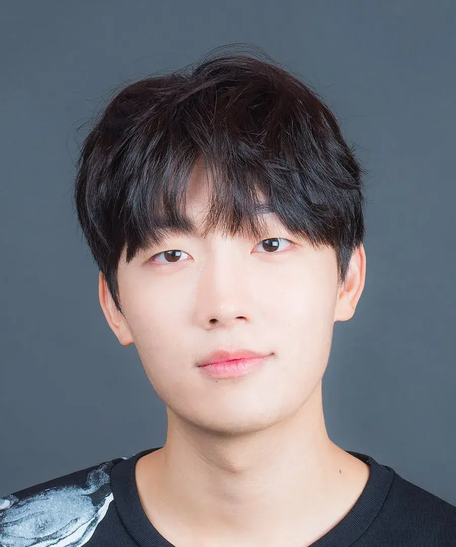 بیوگرافی Yoon Jun Won