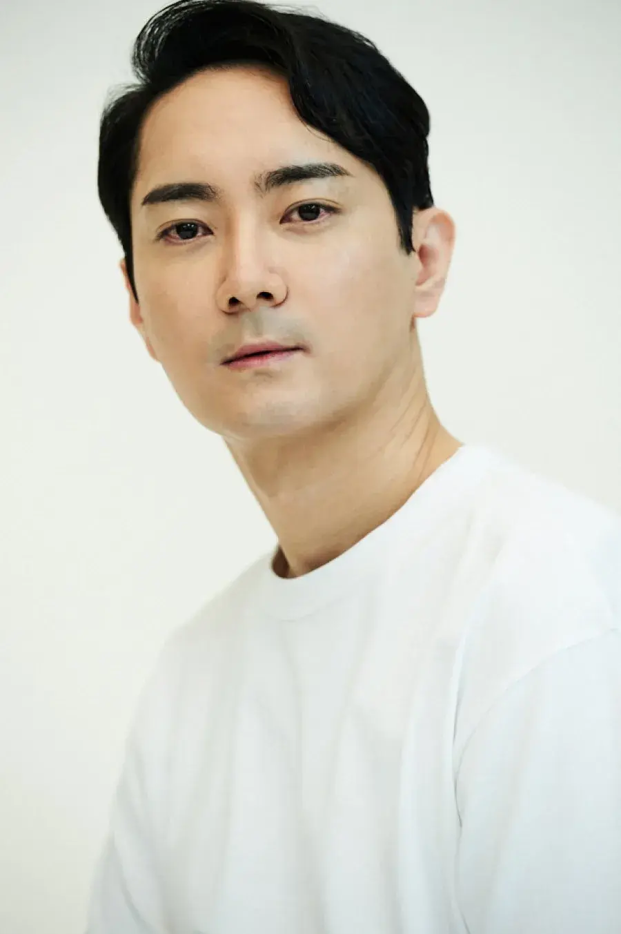 بیوگرافی Won Woo